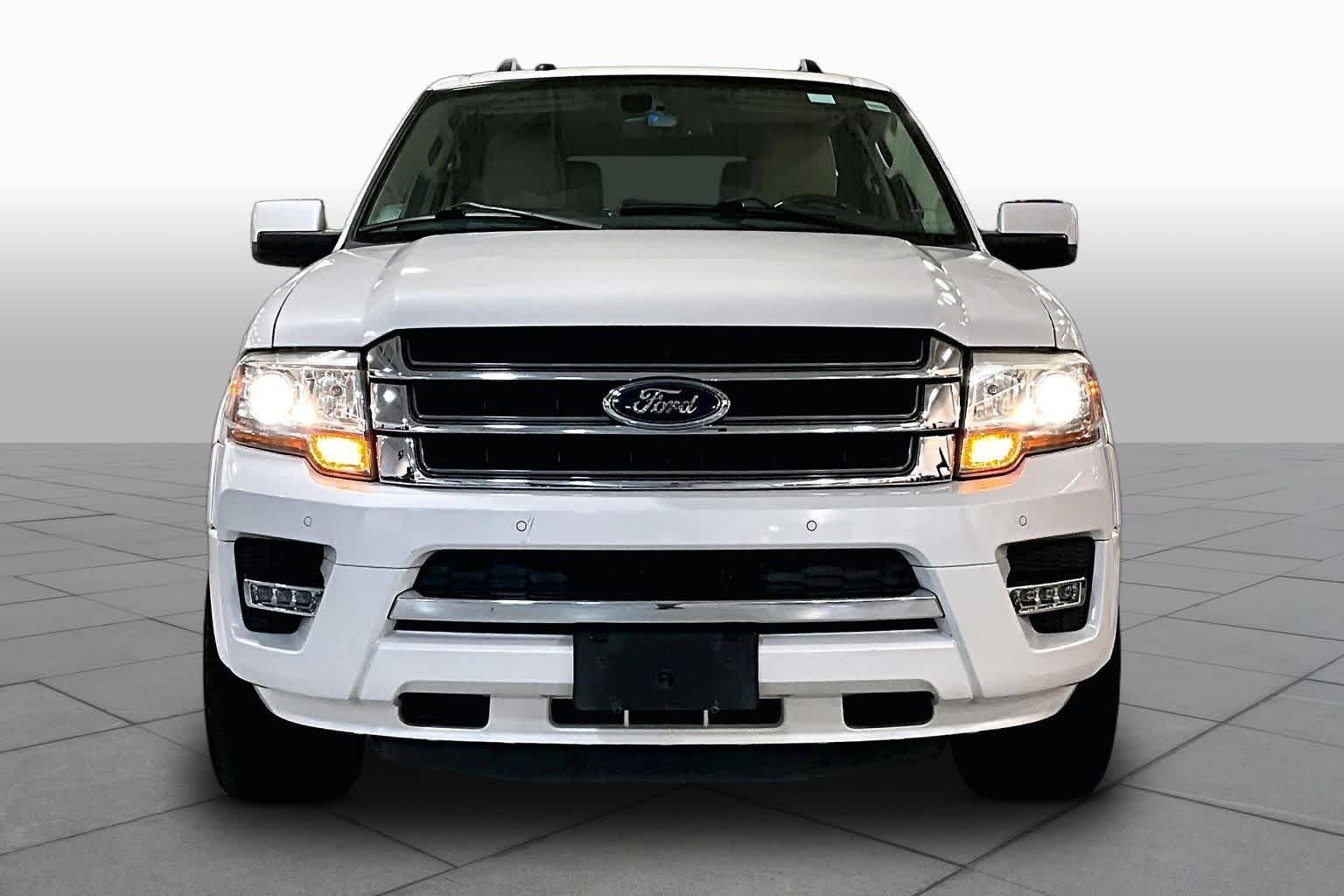 Used 2015 White Platinum Metallic Tri-Coat Ford Limited image 4