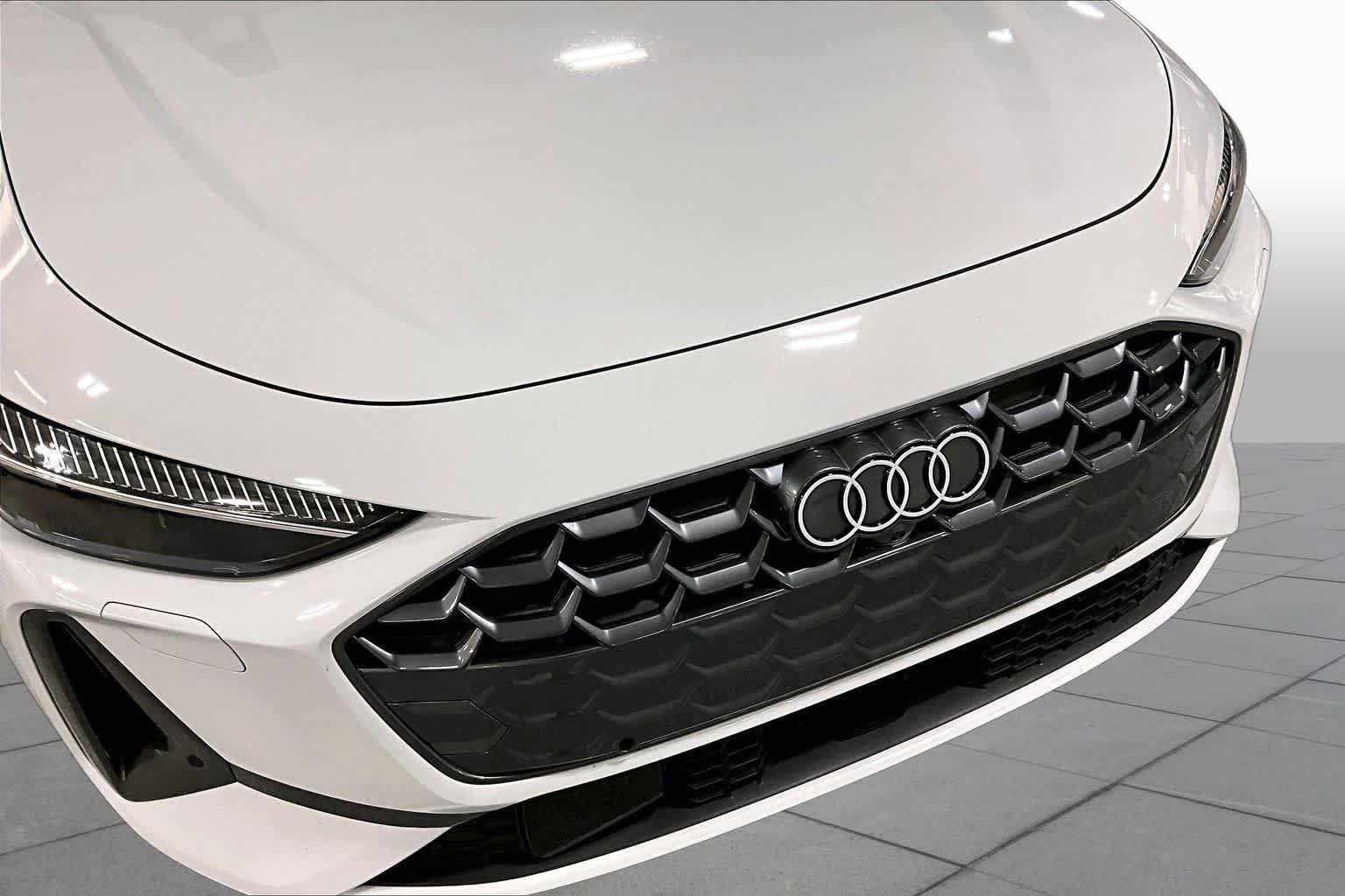 Used 2025 Glacier White Metallic Audi Premium Plus image 32