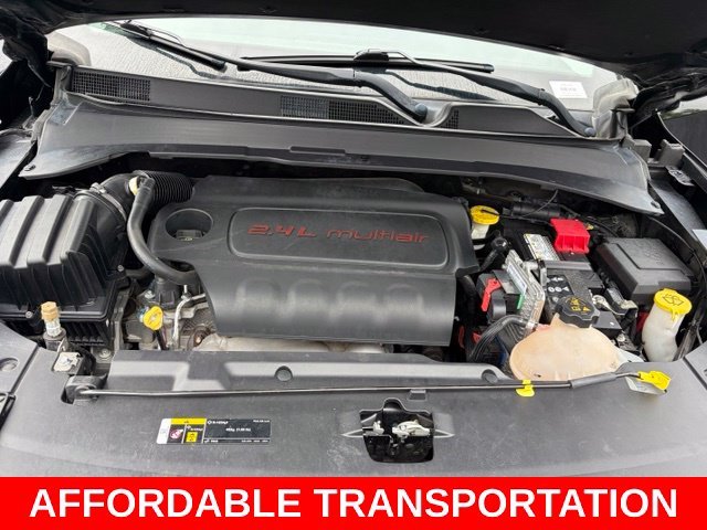 Used 2022 Black Jeep Latitude image 11