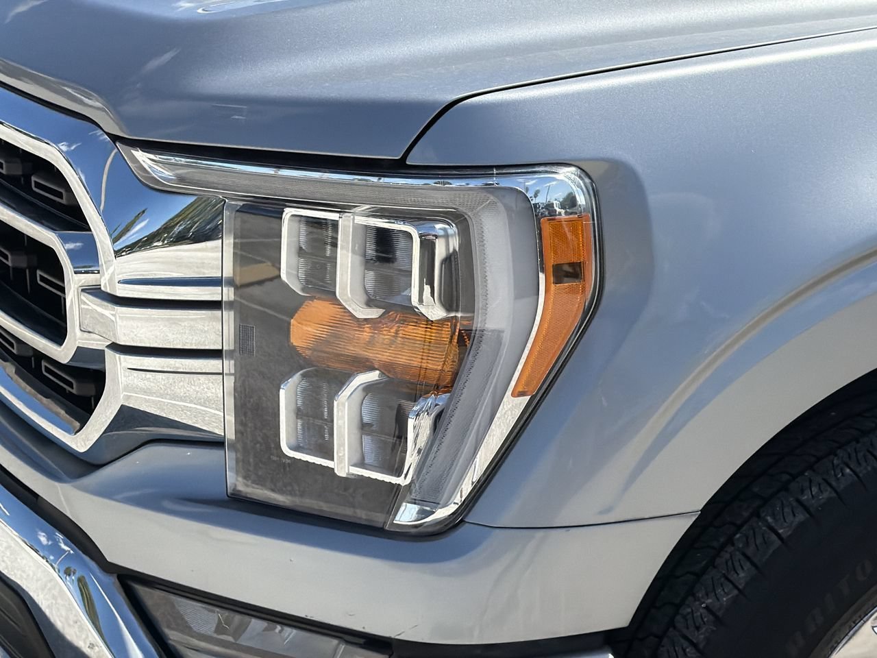 Used 2023 Silver Metallic Ford XLT image 6