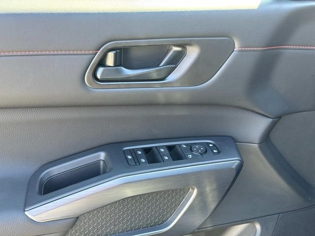 New 2026 Boulder Gray Pearl / Super Black Two-tone Nissan Rock Creek® image 23