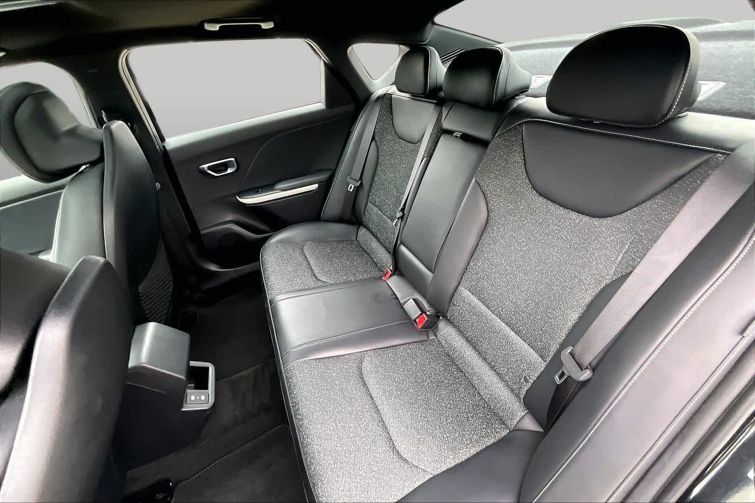 Used 2025 Aurora Black Pearl Kia GT-Line image 37