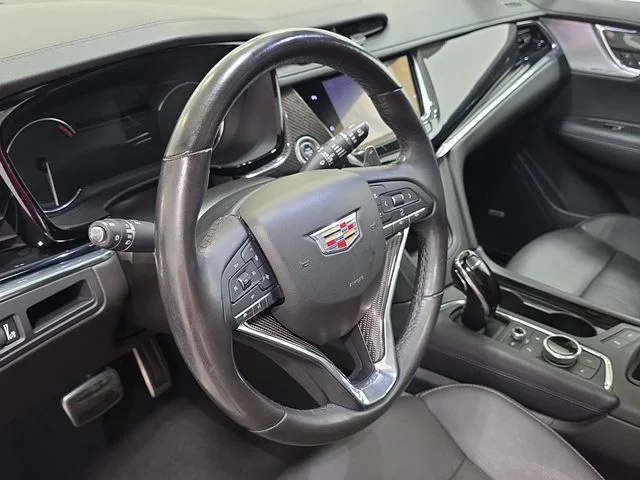 Used 2020 White Cadillac Sport image 14