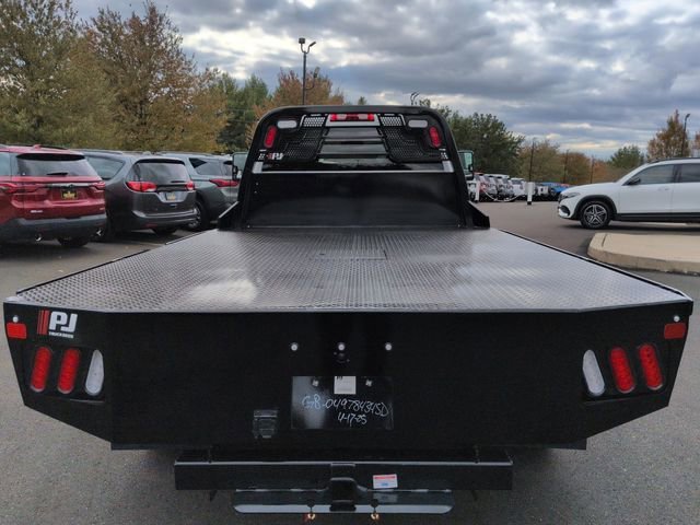 New 2025 Summit White Chevrolet Work Truck image 25