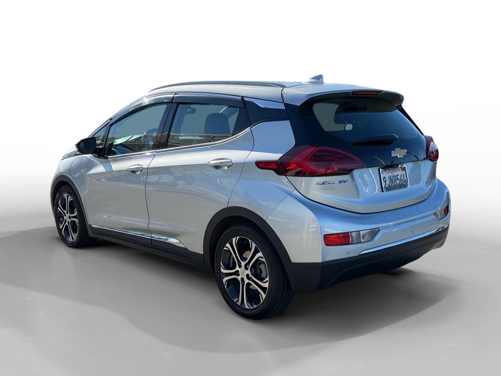 Used 2019 Silver Ice Metallic Chevrolet Premier image 3