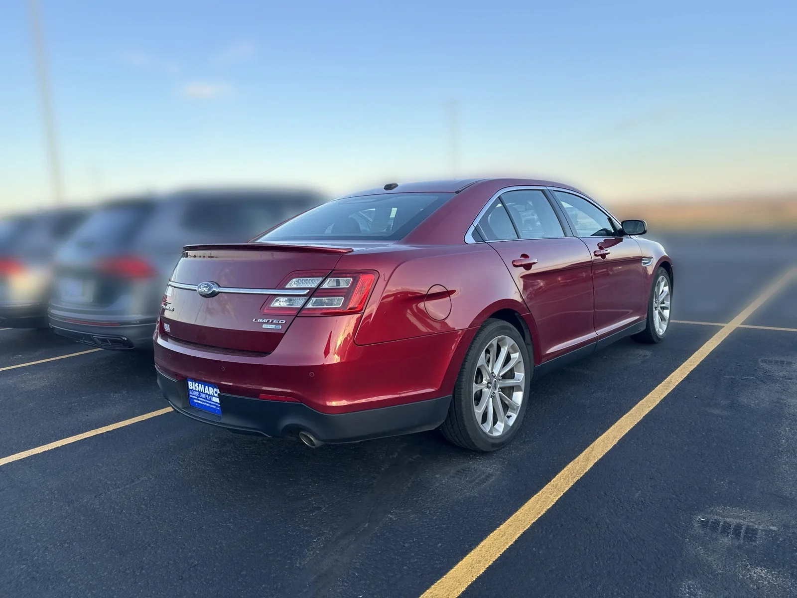 Used 2015 Red Ford Limited image 3