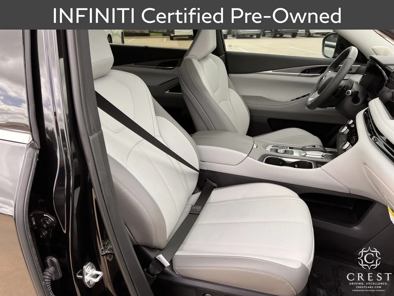 Certified Used 2026 Mineral Black INFINITI LUXE image 24