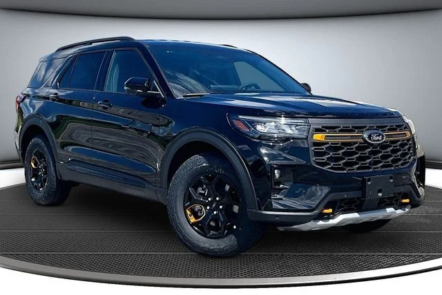 New 2026 Agate Black Metallic Ford Tremor® image 2