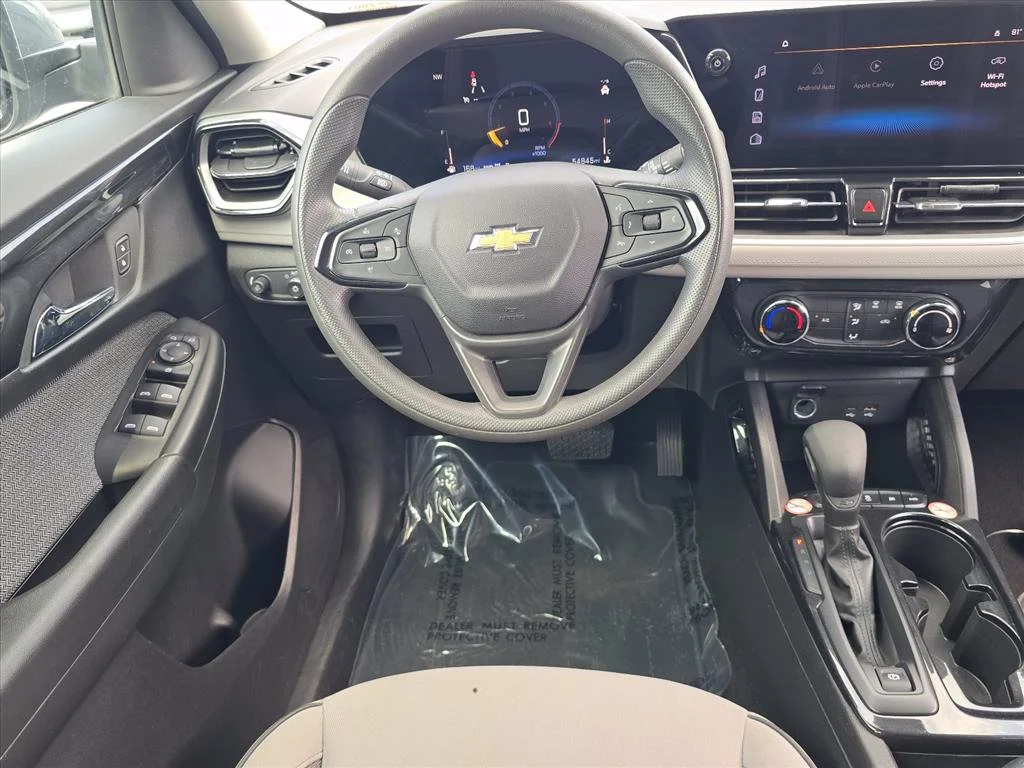 Used 2025 Gray Chevrolet LT image 17