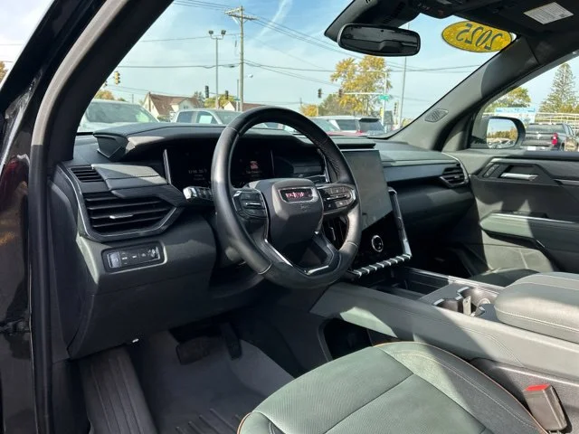 Used 2025 Black GMC AT4 image 29