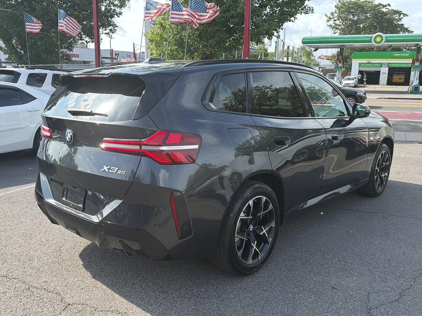 Used 2025 GRAY BMW 30 xDrive image 4