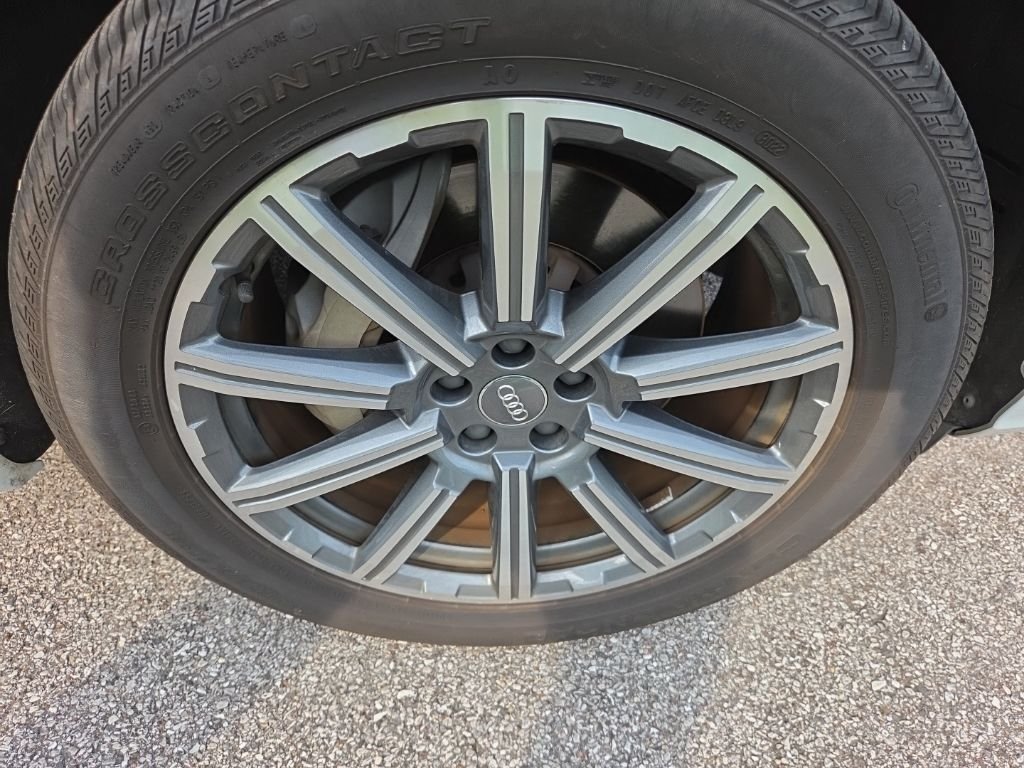 Used 2019 Glacier White Metallic Audi 55 Premium Plus image 13