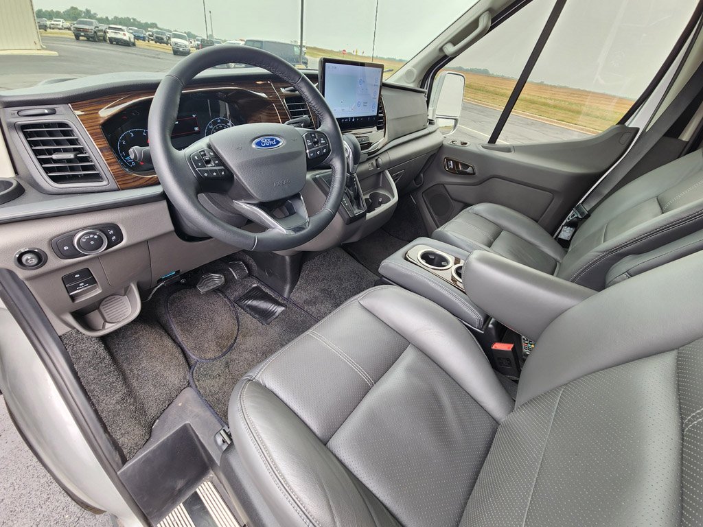 Used 2024 Ingot Silver Metallic Ford Base image 10