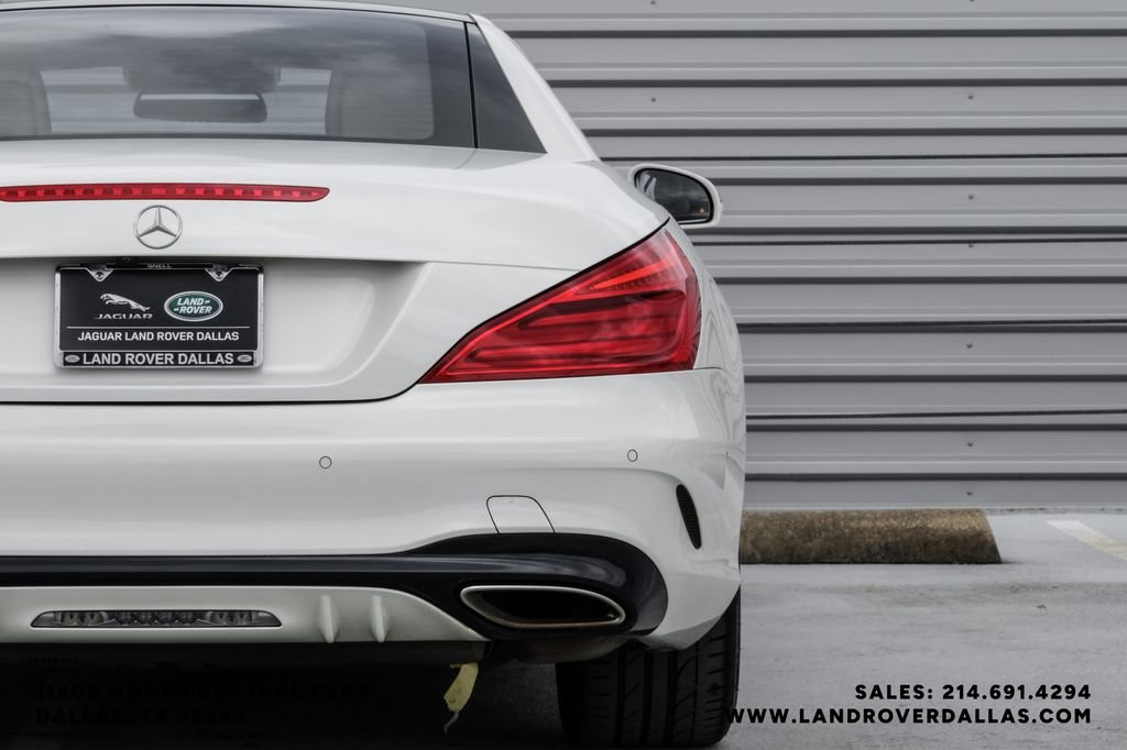 Used 2018 White Mercedes-Benz SL 550 image 53