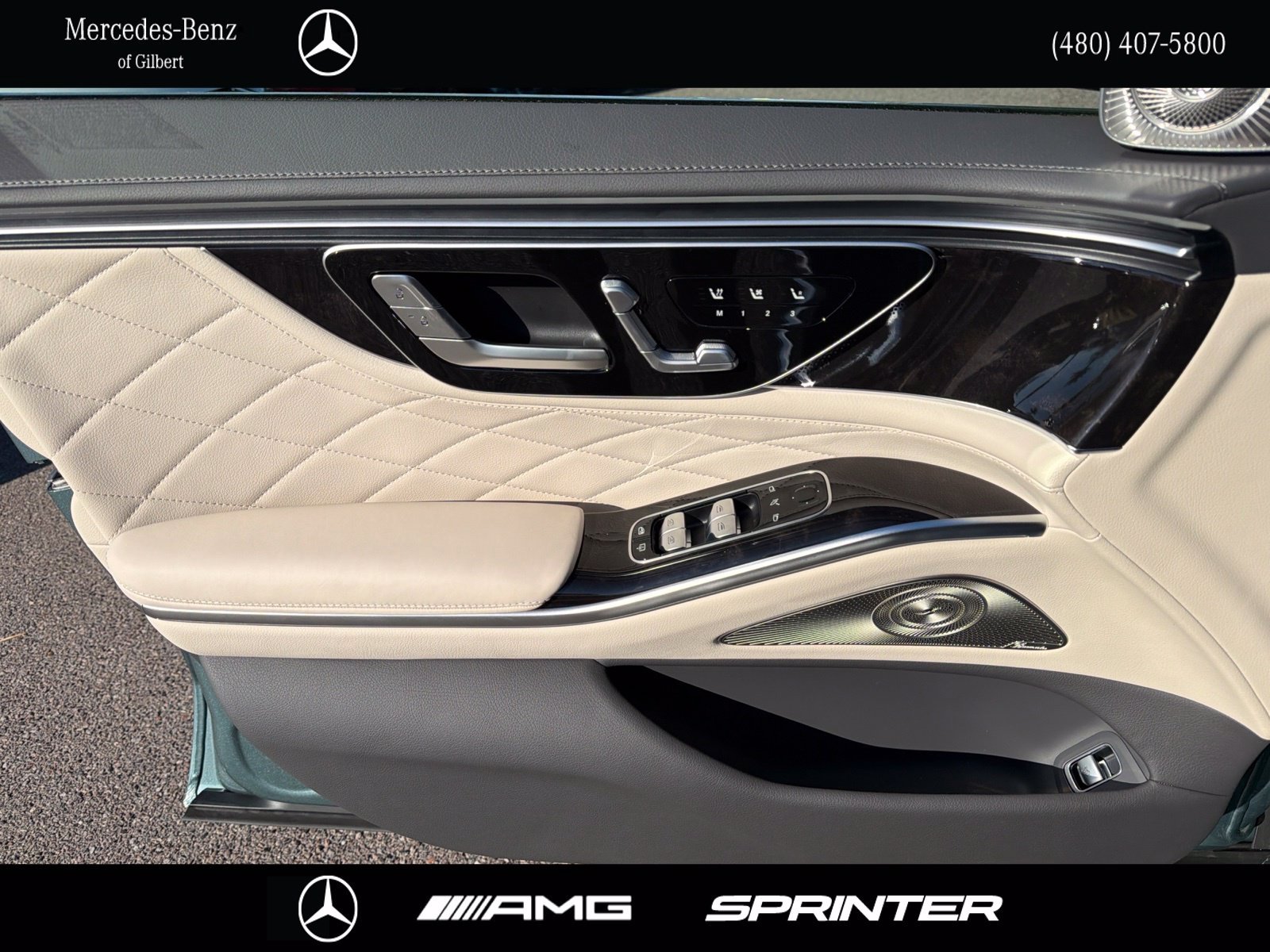New 2027 Verde Silver Metallic Mercedes-Benz S 580 image 10