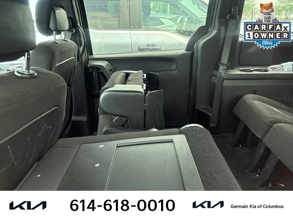 Used 2020 Gray Dodge SE Plus image 9