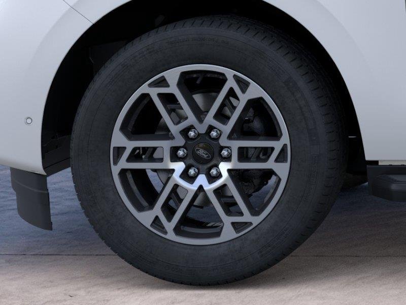 New 2026 Star White Ford Active image 4