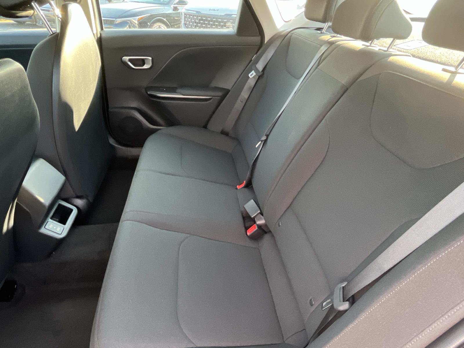 New 2026 Snow White Pearl Kia LXS image 19