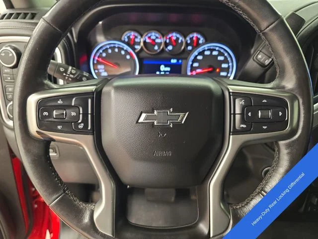 Used 2019 Red Chevrolet RST image 31