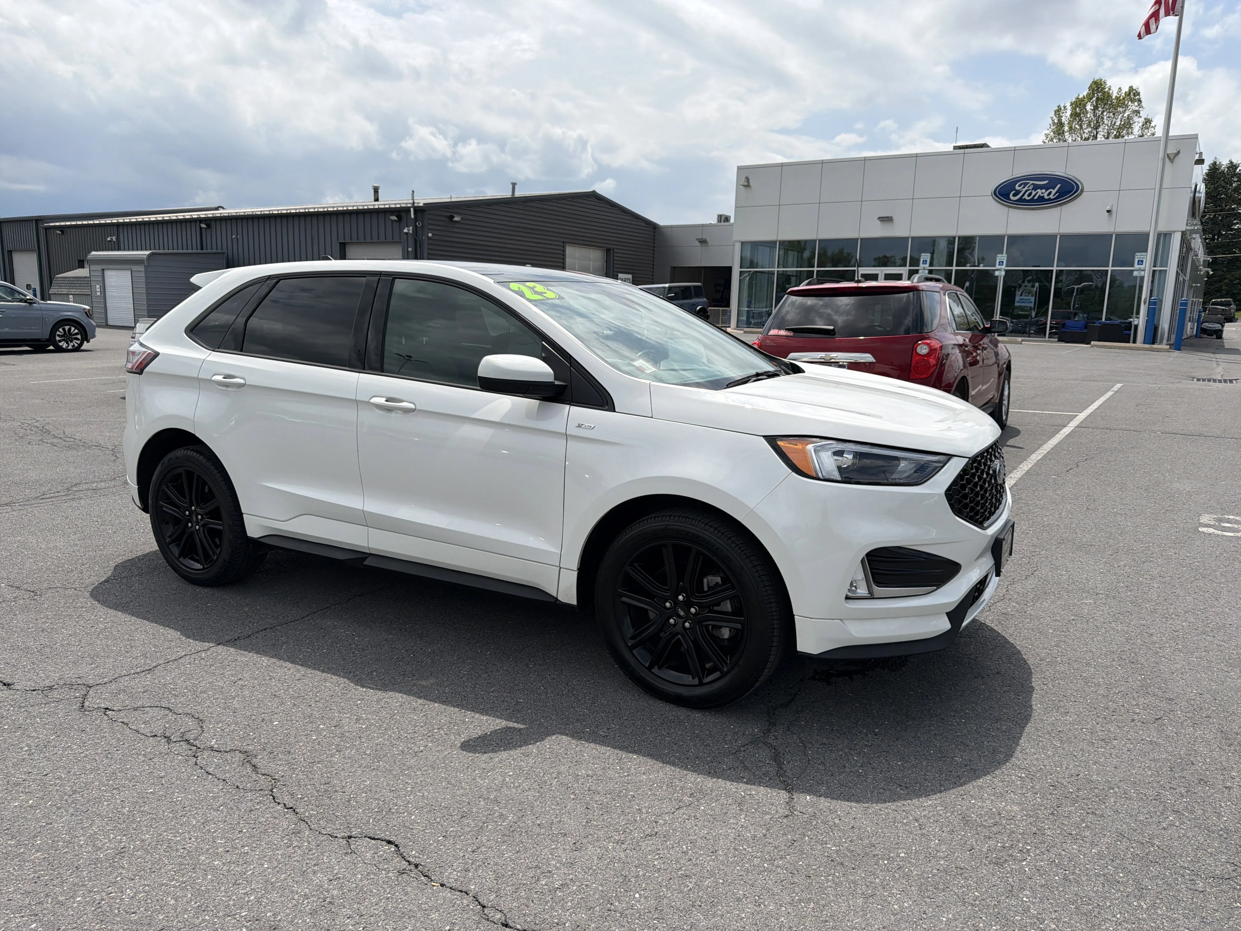 2023 Ford Edge ST-Line AWD's photo