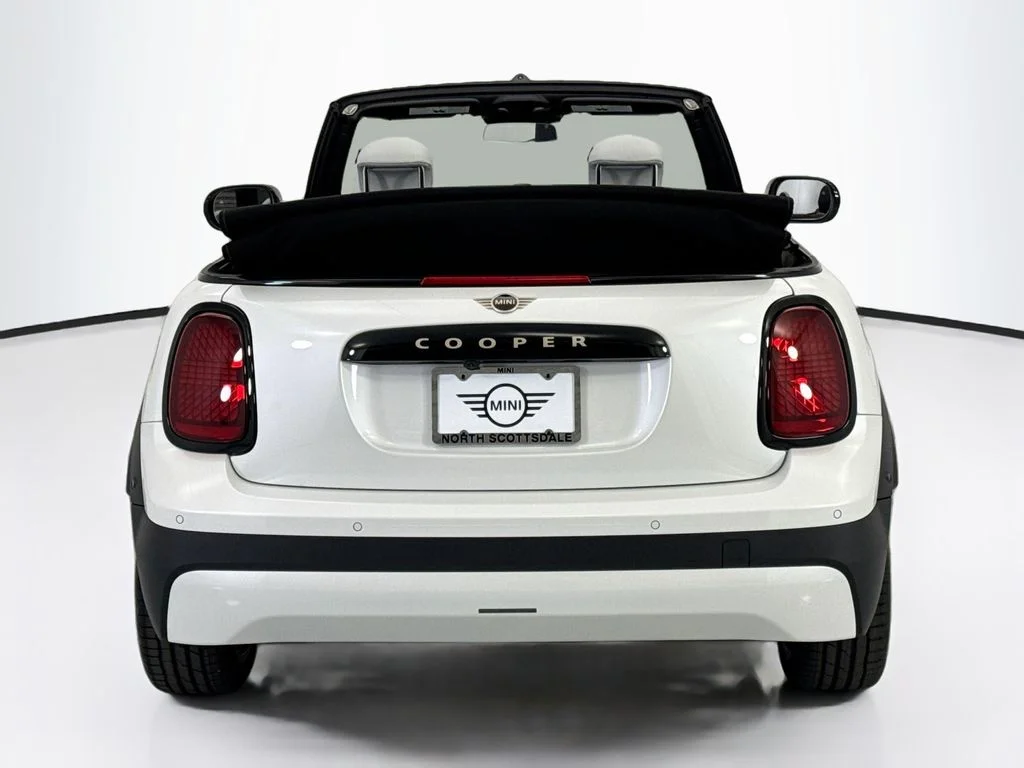 New 2026 Nanuq White Metallic MINI Signature Plus image 6