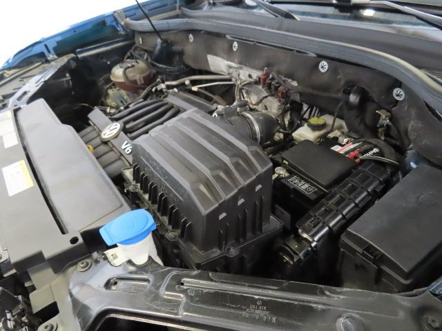 Used 2021 Blue Volkswagen 3.6L V6 SE w/Technology R-Line image 42
