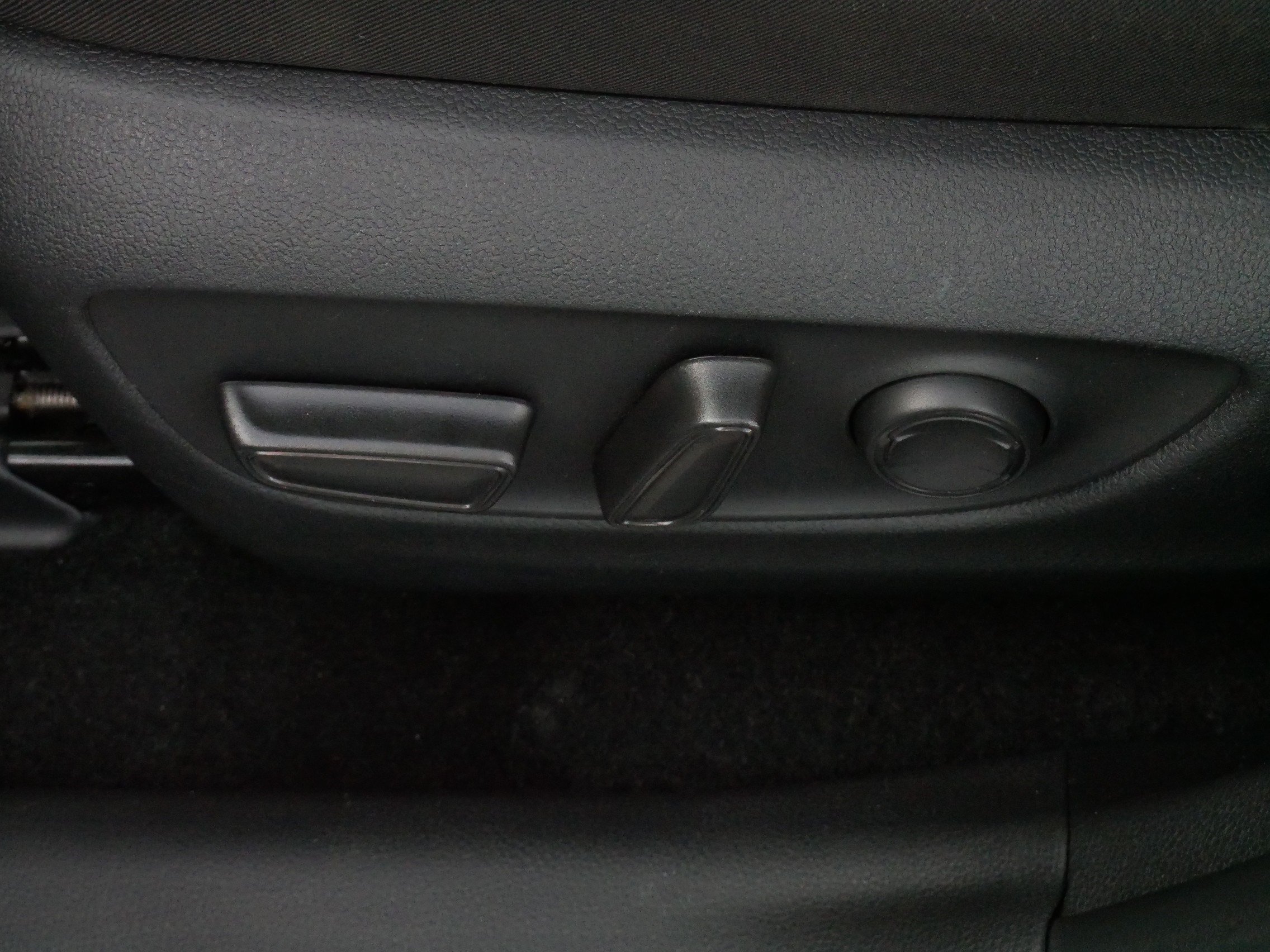 Certified Used 2025 Silver Sky Metallic Toyota XLE image 20
