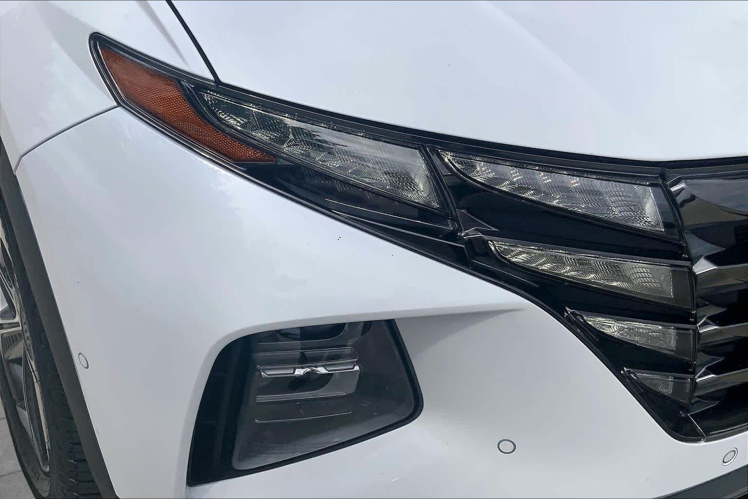 Certified Used 2022 Quartz White Hyundai Limited image 27