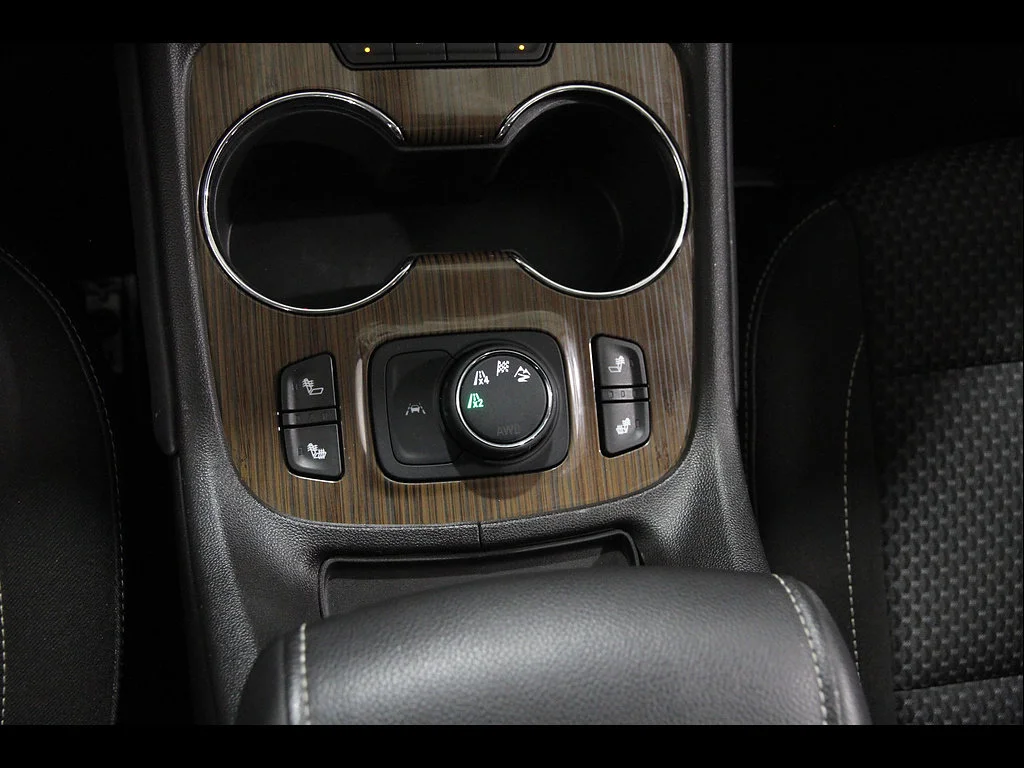 2023 GMC Acadia SLE - Photo 17