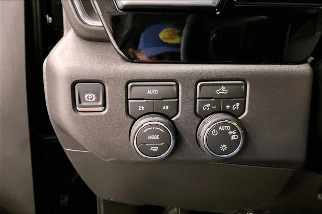 Used 2026 Black Chevrolet LT image 37