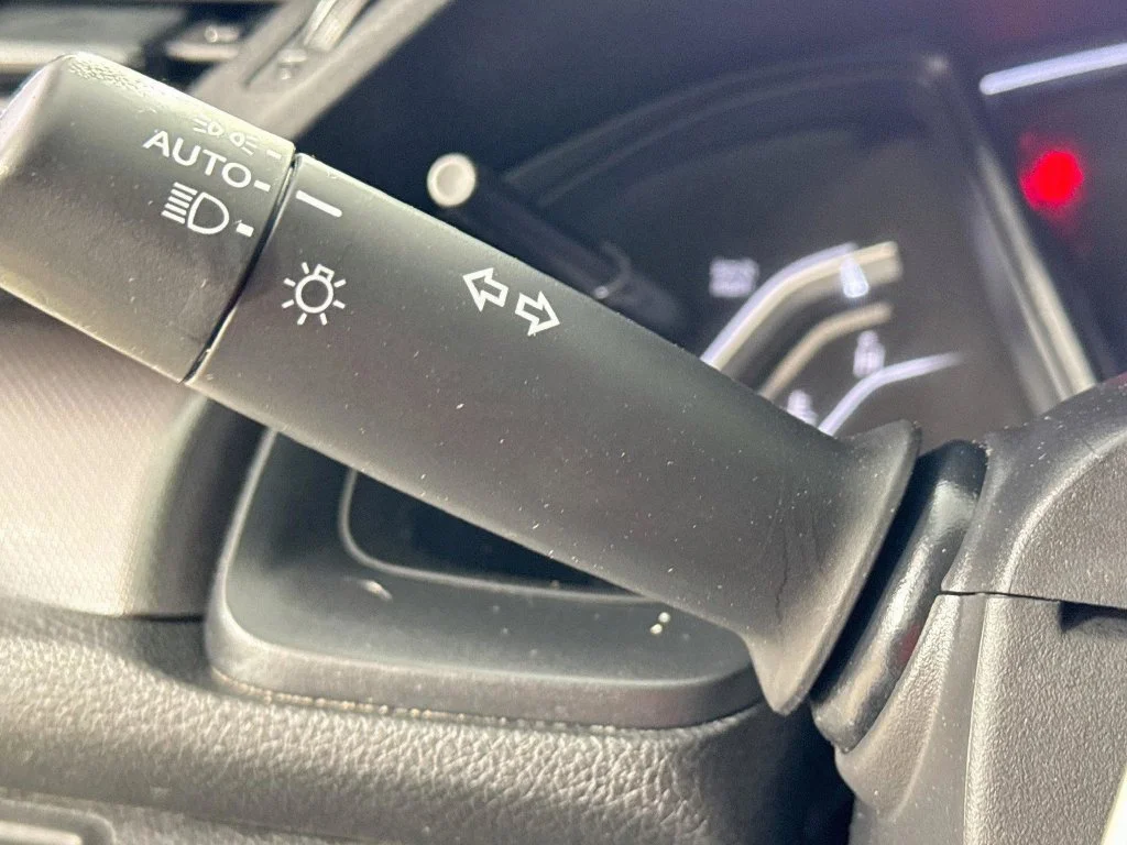 Certified Used 2018 Blue Honda LX image 15