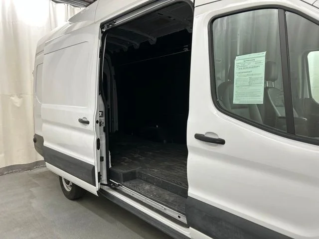 Used 2024 White Ford Base image 15