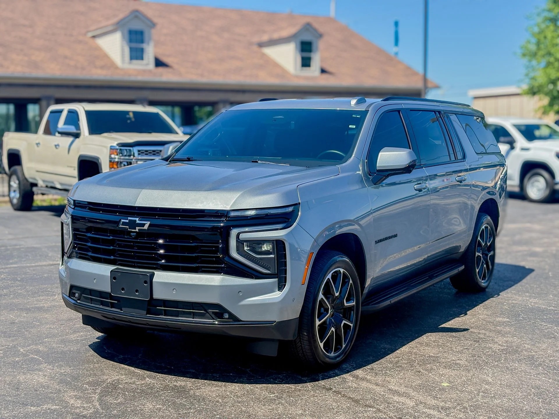 Used 2025 Gray Chevrolet RST image 7