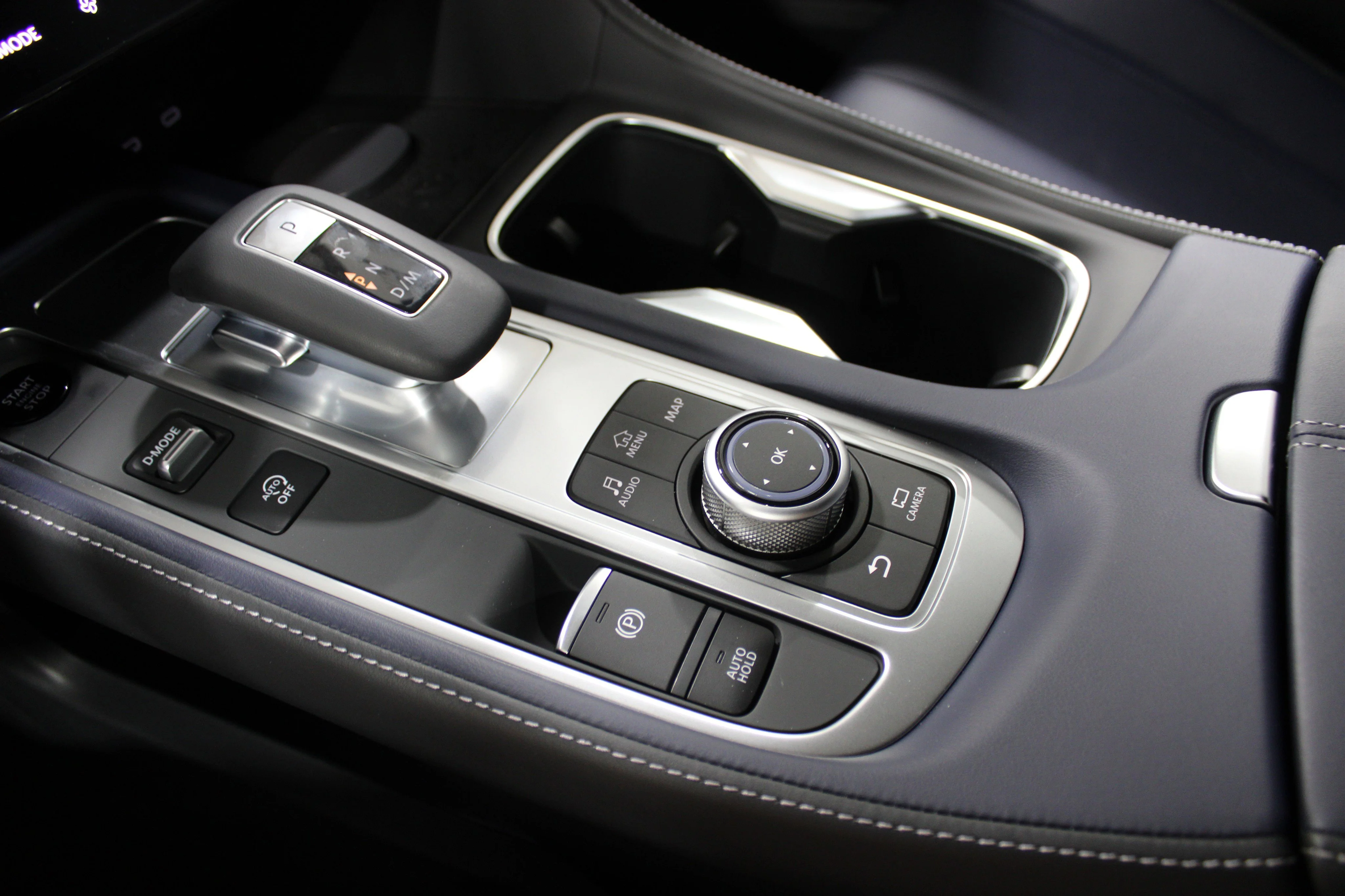 New 2027 MINERAL BLACK INFINITI Sport AWD image 17