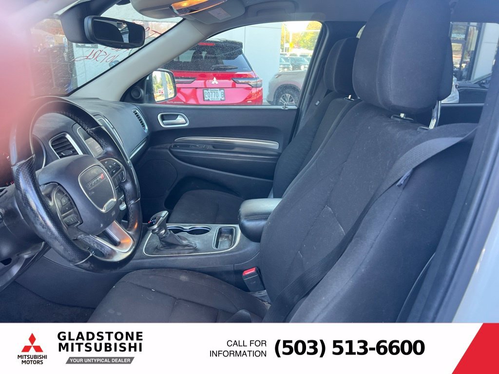 Used 2019 White Dodge SXT Plus image 9
