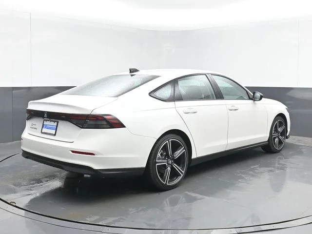 New 2026 Platinum White Pearl Honda SE image 13