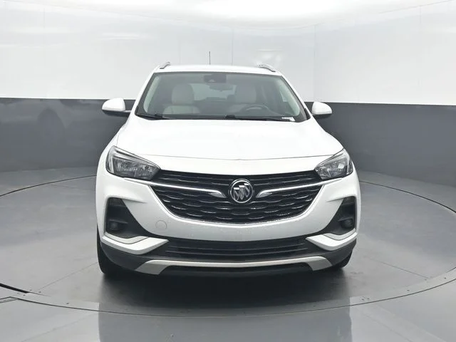 Used 2020 White Buick Select image 36