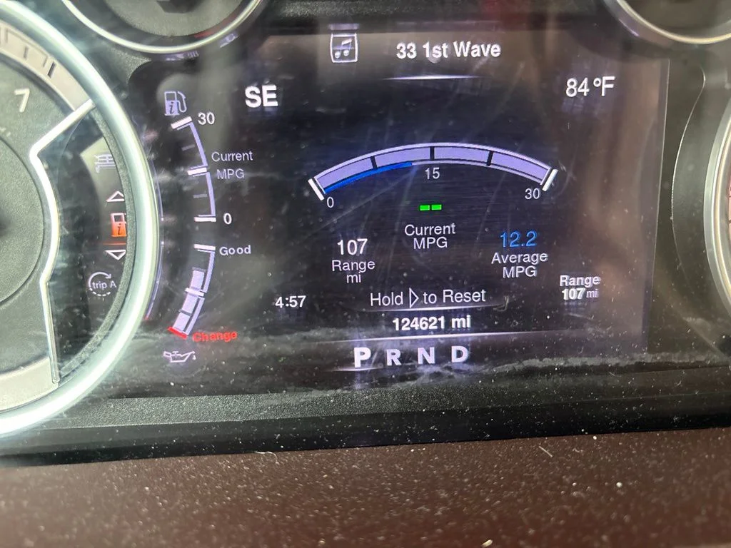 Used 2016 Brilliant Black Crystal Pearlcoat Ram Laramie image 15