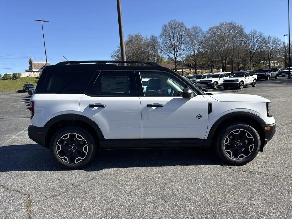 New 2026 White Ford Outer Banks image 8