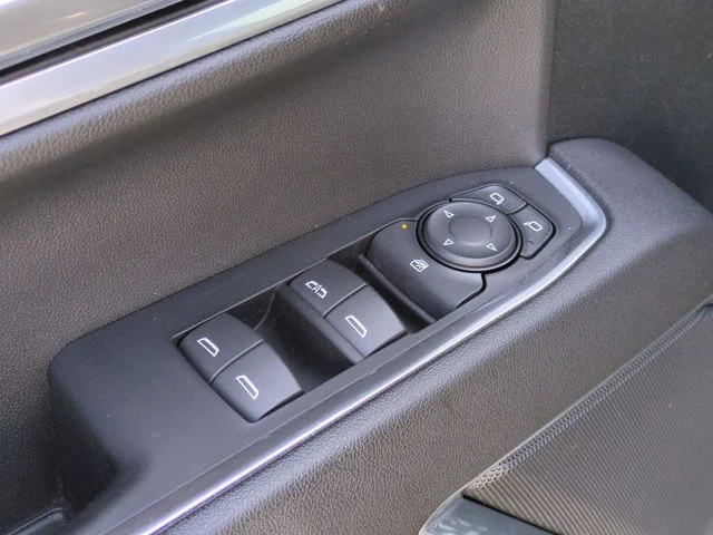 Used 2023 Gray Chevrolet LT image 13