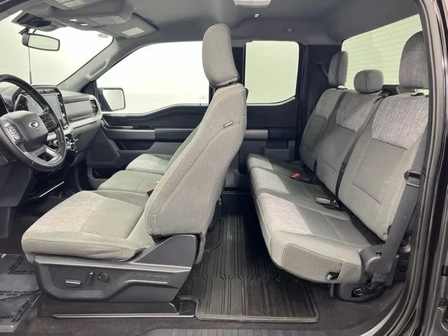 Used 2023 Black Ford XLT image 10