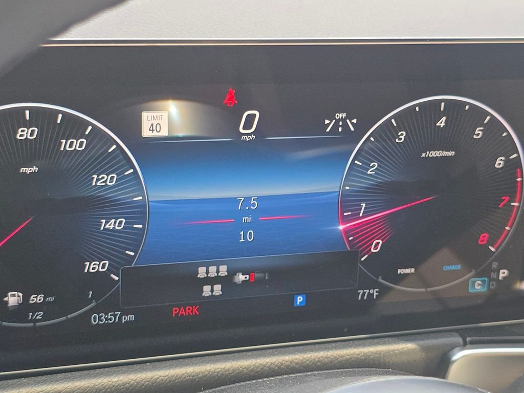 New 2026 Polar White Mercedes-Benz GLB 250 image 28