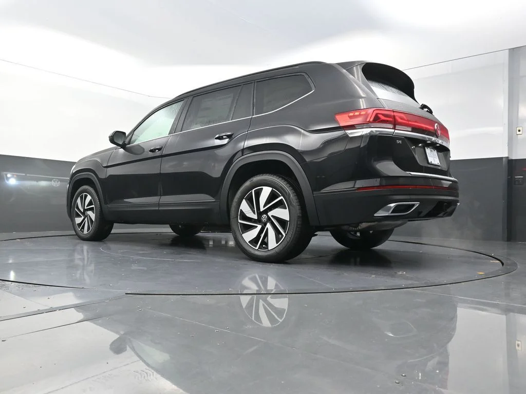 2026 Volkswagen Atlas SE w/Tech - Photo 26