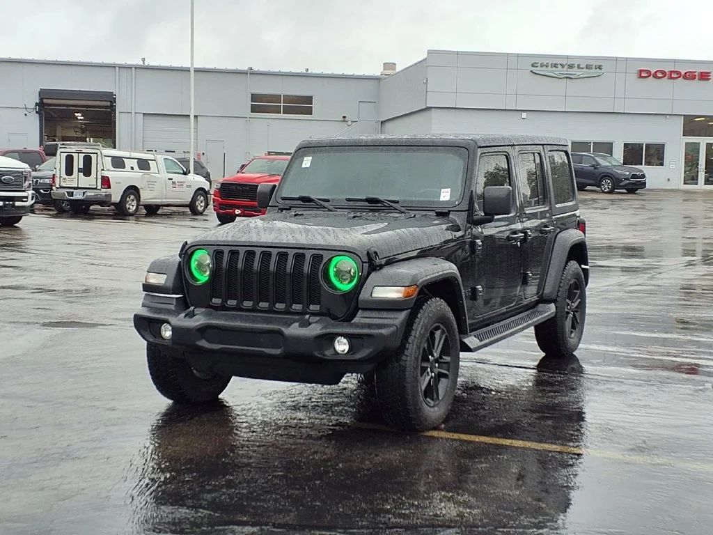 Used 2021 Jeep Wrangler Unlimited Altitude with VIN 1C4HJXDG1MW662334 for sale in Kansas City