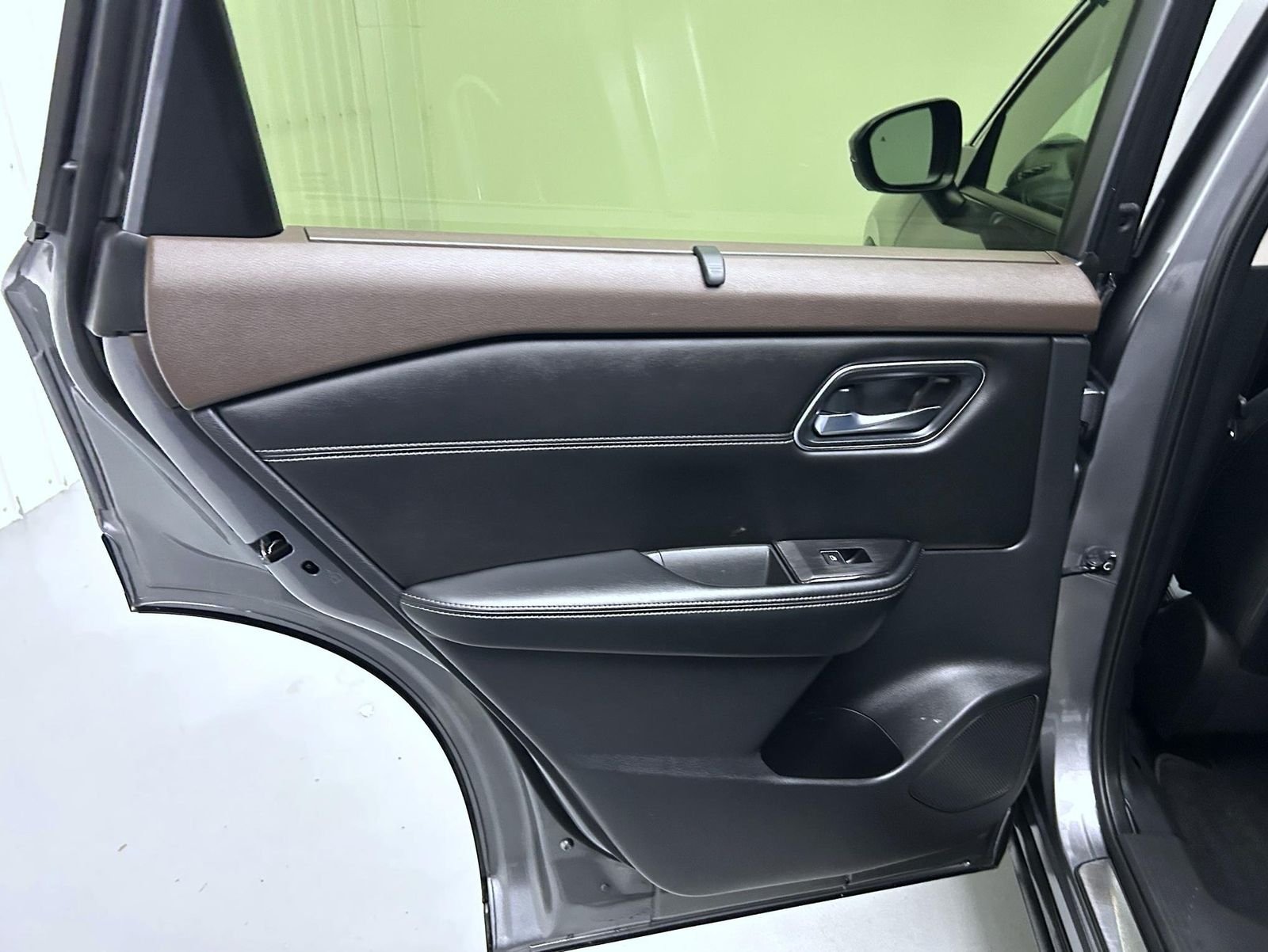 Certified Used 2023 Gun Metallic Nissan Platinum image 20