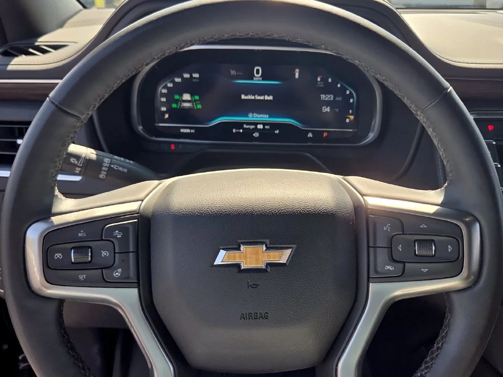 Used 2023 BLACK Chevrolet LT image 28
