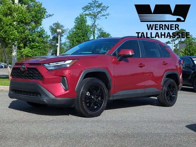 2023 Toyota RAV4 XLE FWD's photo