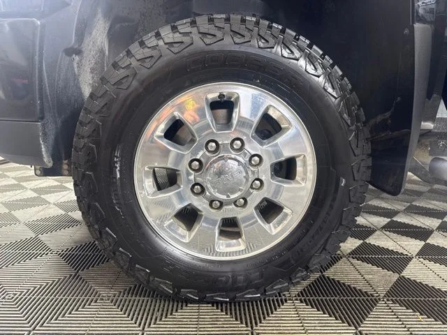 Used 2014 Onyx Black GMC Denali image 10