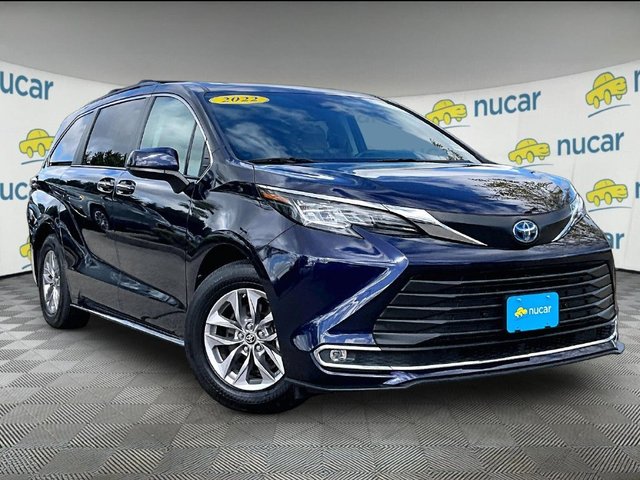 2022 Toyota Sienna XLE