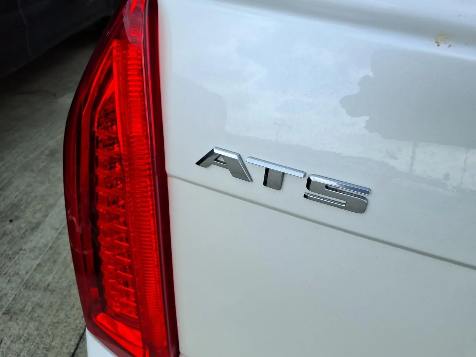 Used 2018 White Cadillac 2.0L Turbo image 8
